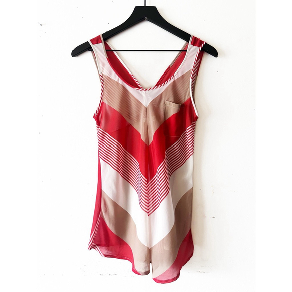 Mine Red Beige Chevron Stripe Sleeveless V-Neck Tank Top Blouse Size S - Picture 1 of 8